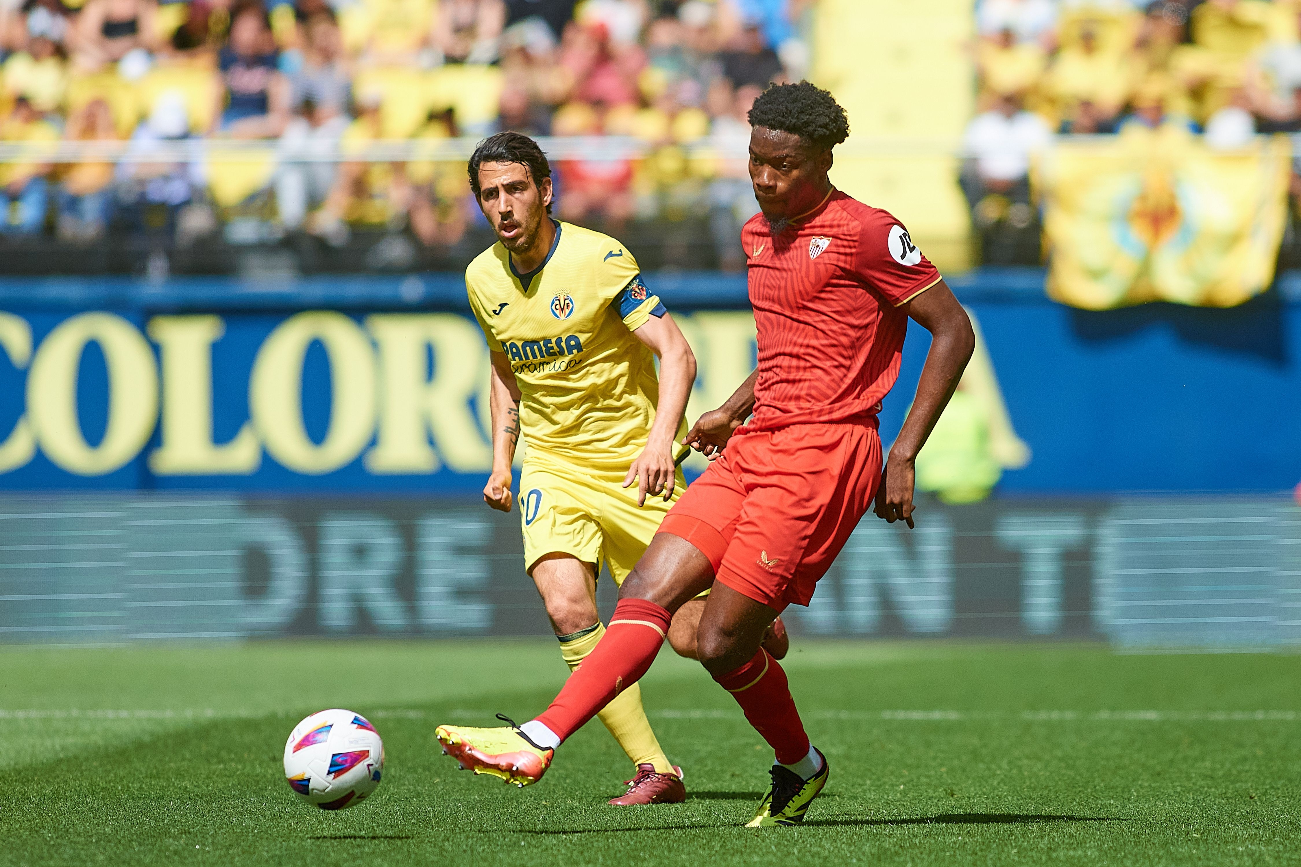 KAIYUN SPORTS-曼联有意塞维利亚中场阿古梅，4050万欧元解约条款成焦点