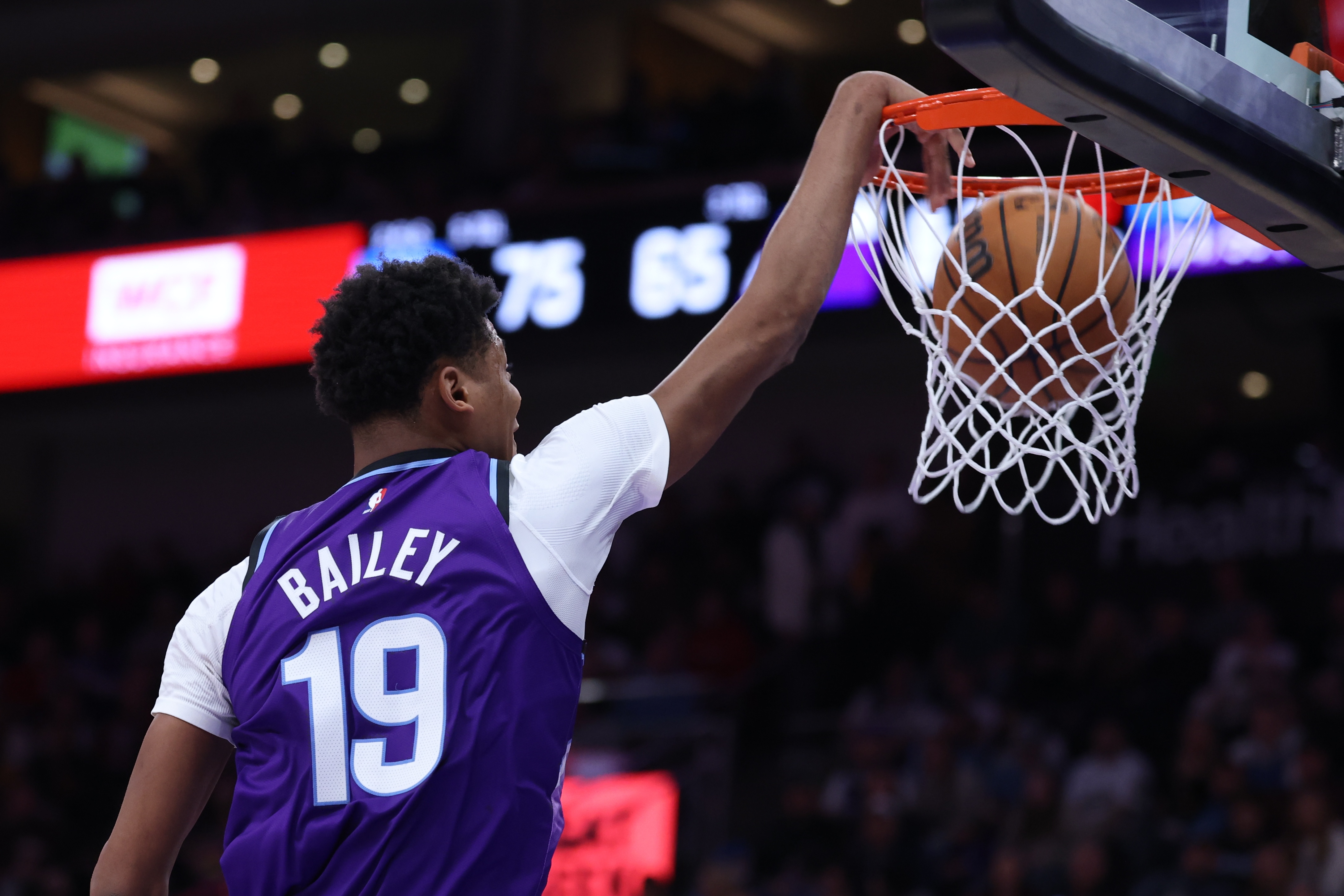 KAIYUN SPORTS-【菜鸟】贝利25分6板 弗拉格21分11板 科比·桑德斯11分&amp;三分4中3